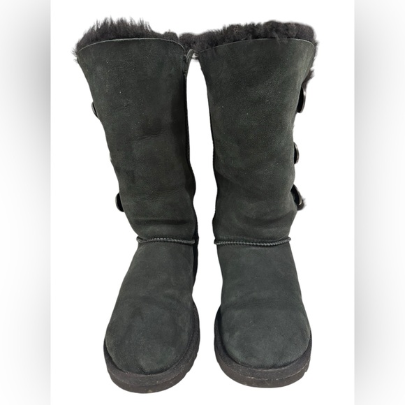 UGG BAILEY BUTTONS TRIPLET BOMBER LEATHER BOOTS BLACK WOMEN SIZE 7 B6 - Picture 2 of 9